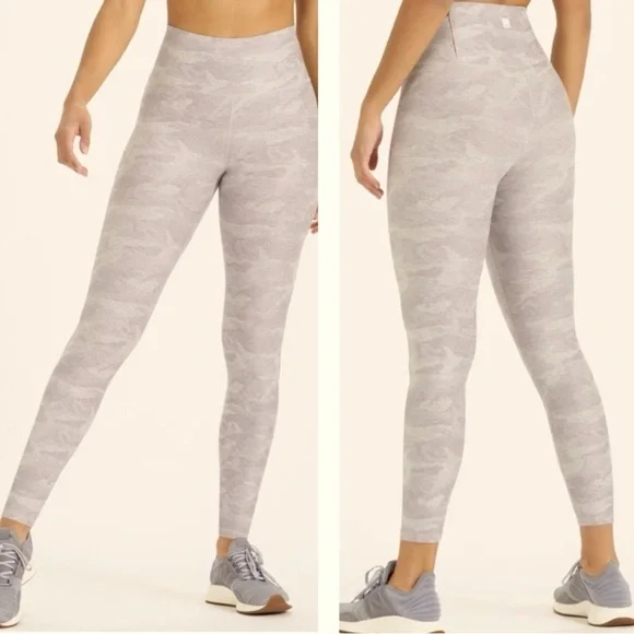 Vuori Clean Elevation Legging In Pale Heather Camo Gray Colorway High Rise M & L - Picture 1 of 13